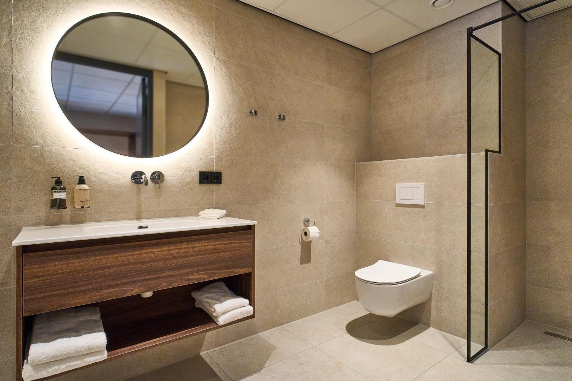 Eilandhotel Texel Де-Коксдорп Экстерьер фото Bathroom